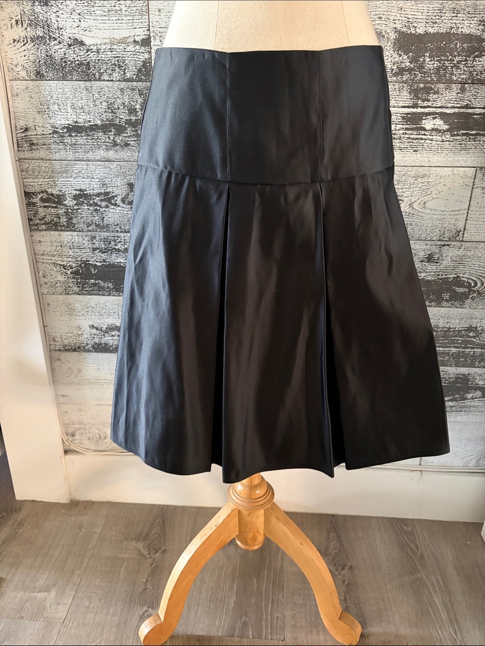 Nanette Lepore black 100% silk skirt